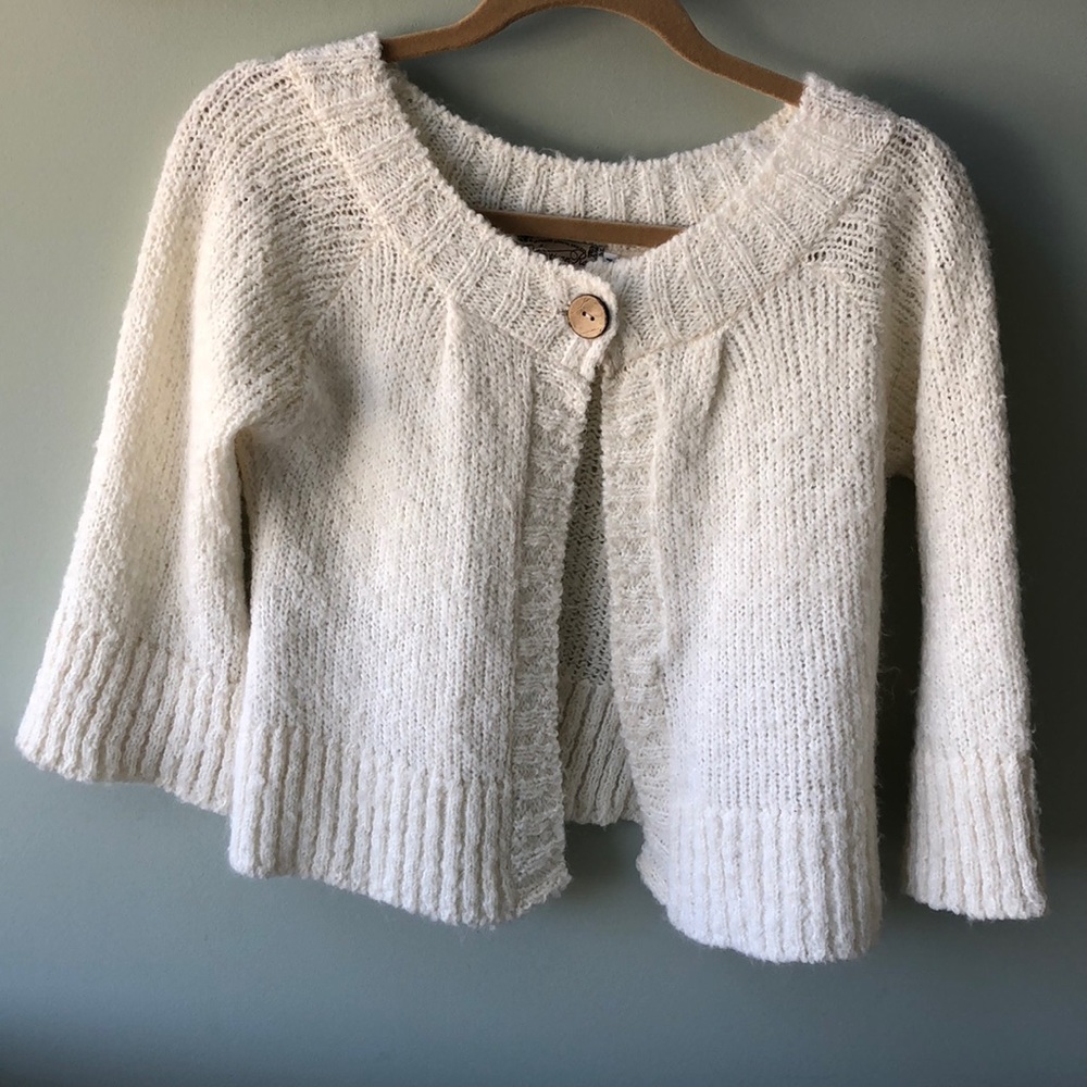 American Rag Cropped off white sweater
